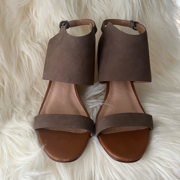 Halogen taupe suede leather wedge sandals- LIKE NEW! - Picture 2 of 6